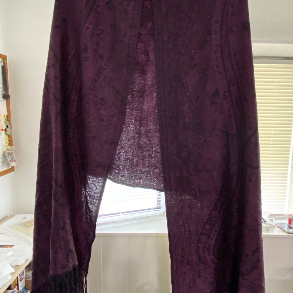 100% Cashmere Scarf - Turkish Shawl - Purple Pattern, Fringe Ends